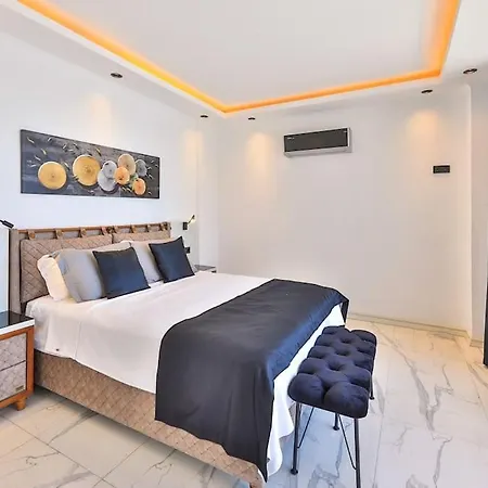 Villa 2 Bedrooms, 2 Beds, 2 Baths With Stunning Sea Views, Your Perfect Booking Escape