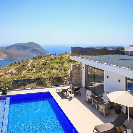 2 Bedrooms, 2 Beds, 2 Baths With Stunning Sea Views, Your Perfect Booking Escape Villa