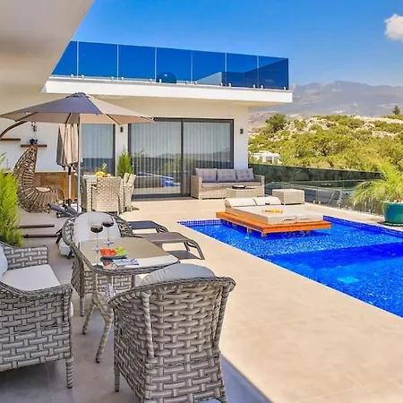 2 Bedrooms, 2 Beds, 2 Baths With Stunning Sea Views, Your Perfect Booking Escape * Kalkan