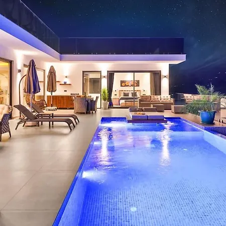 2 Bedrooms, 2 Beds, 2 Baths With Stunning Sea Views, Your Perfect Booking Escape Villa